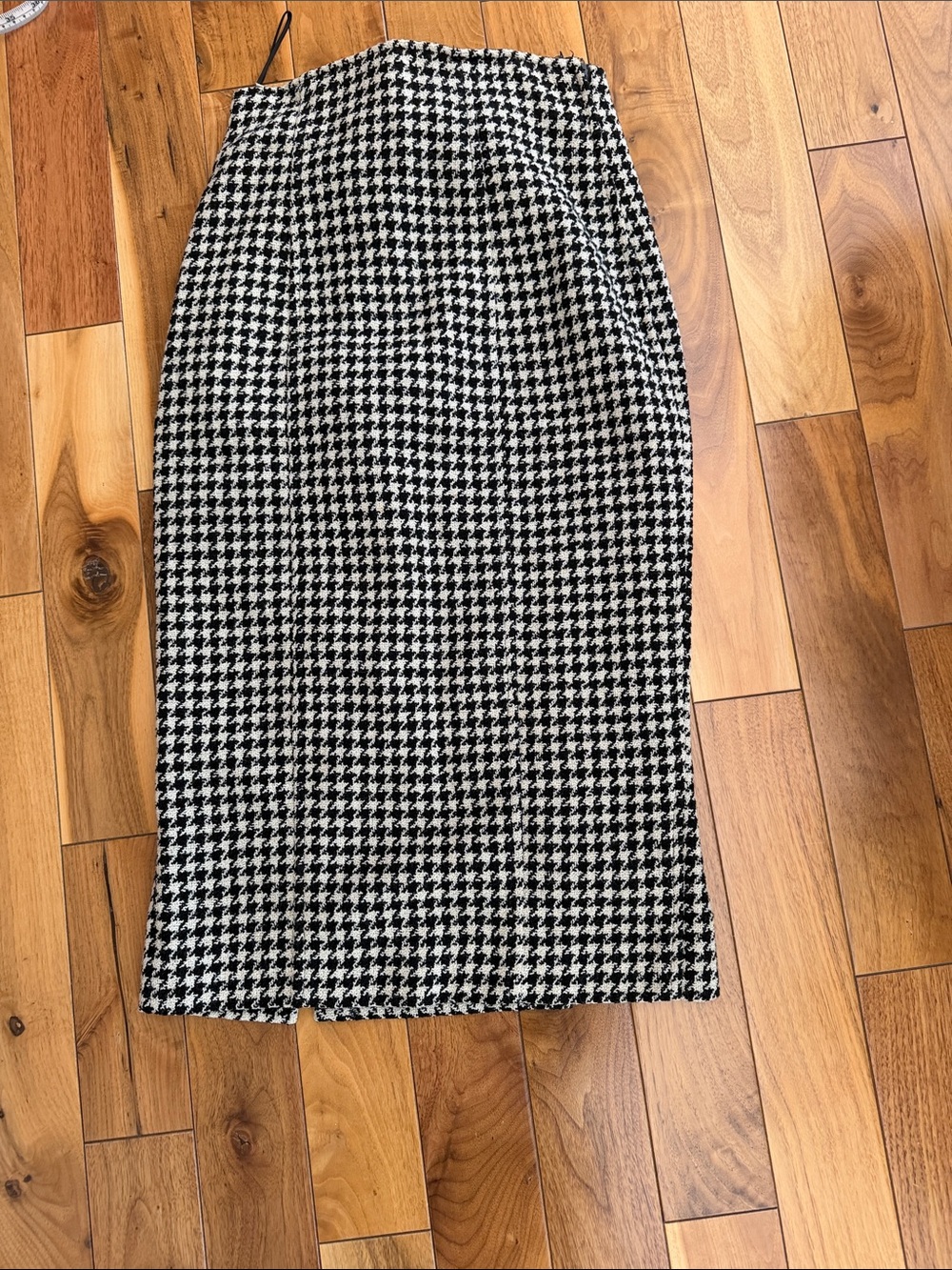 Calvin Klein Black & White Houndstooth Maxi Skirt